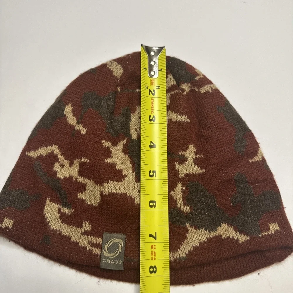 Chaos Mens Camo Beanie Burgundy Tan Knit Winter Hat Made in Canada RN 97913‎